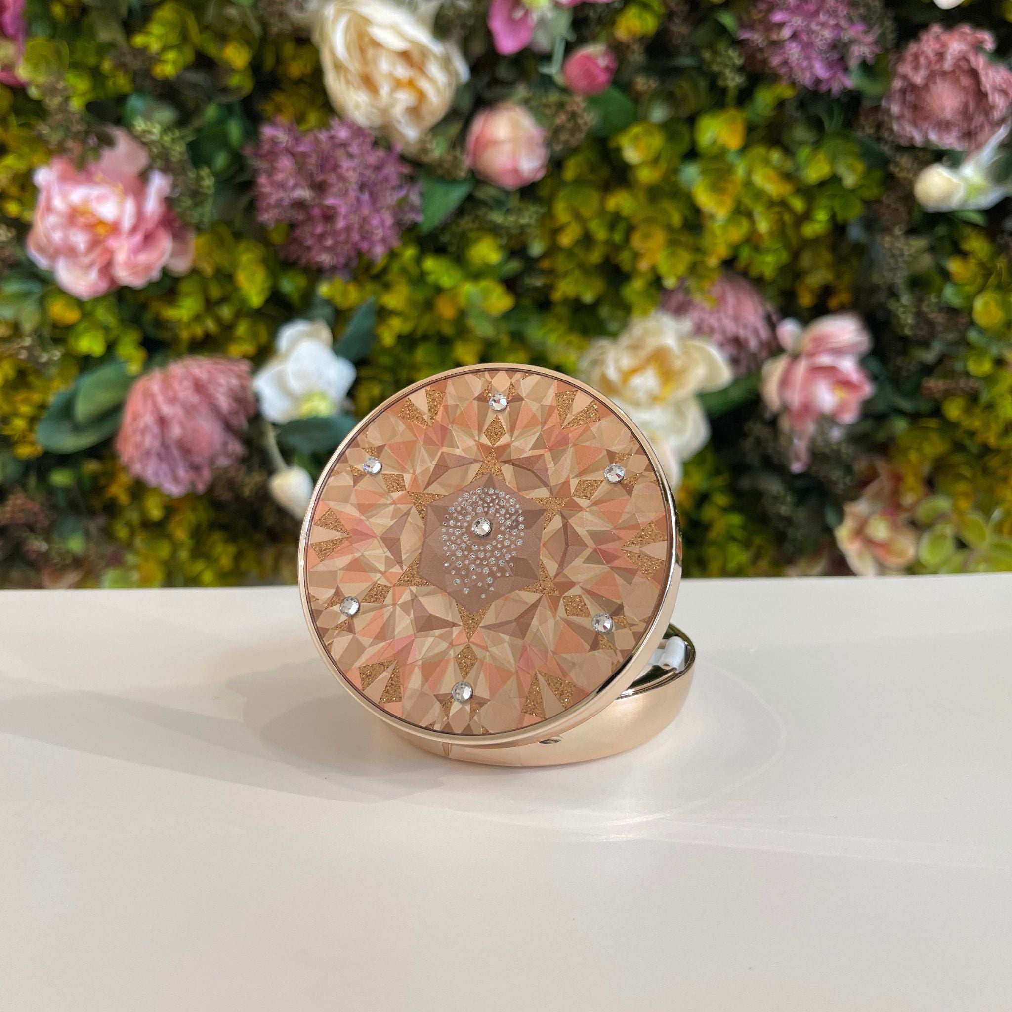 Jewelry Radiant Cushion Cream Beige mosaic