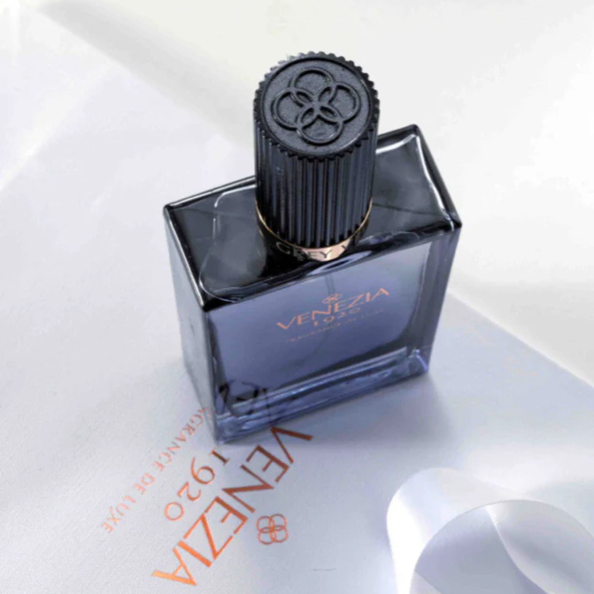 Fragrance Venezia 1920 Grey Velvet 