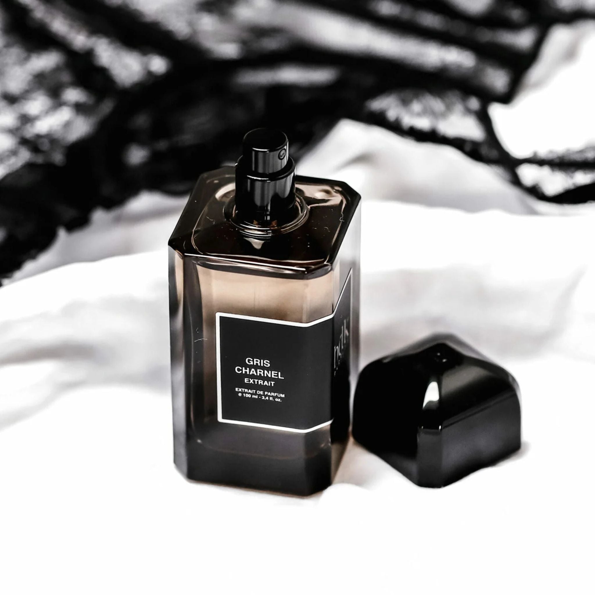 BDK Parfum Gris Charnel Extrait 