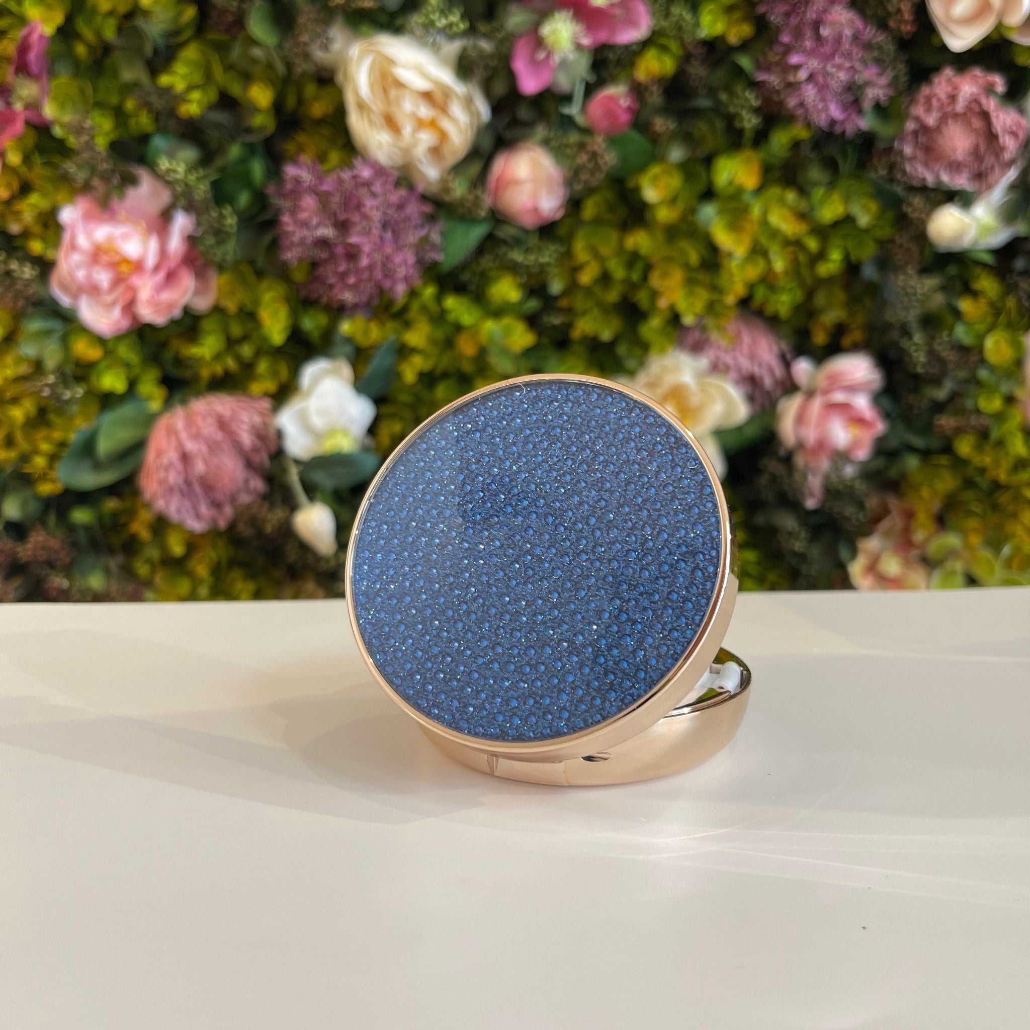 Jewelry Radiant Cushion Cream blue